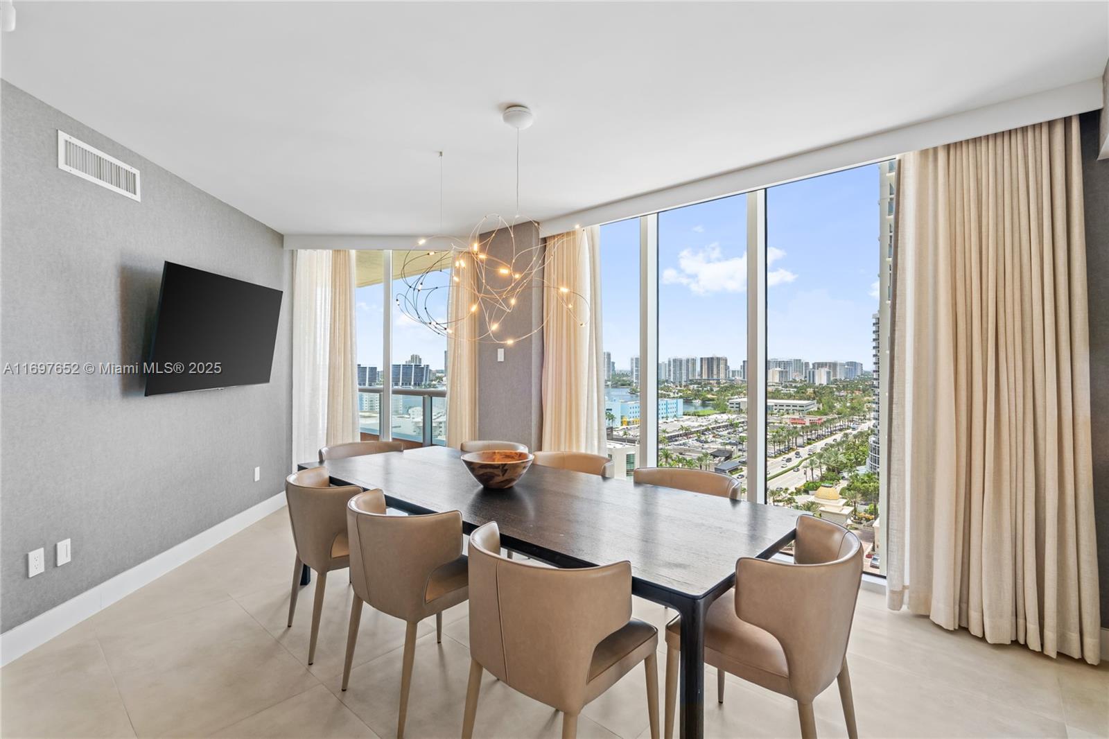 ACQUALINA OCEAN RESIDENCE - Residential