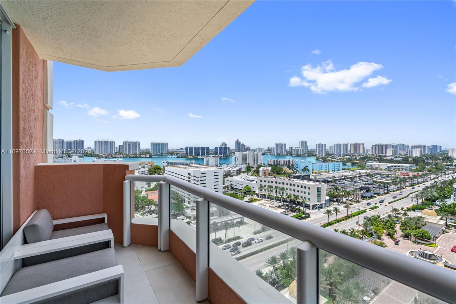 ACQUALINA OCEAN RESIDENCE - Residential