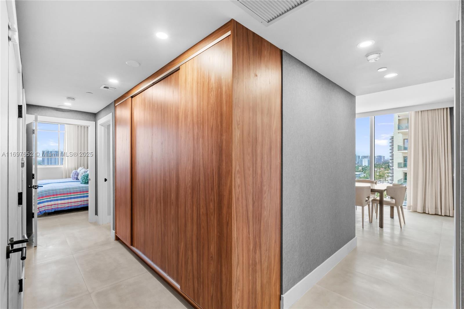 ACQUALINA OCEAN RESIDENCE - Residential