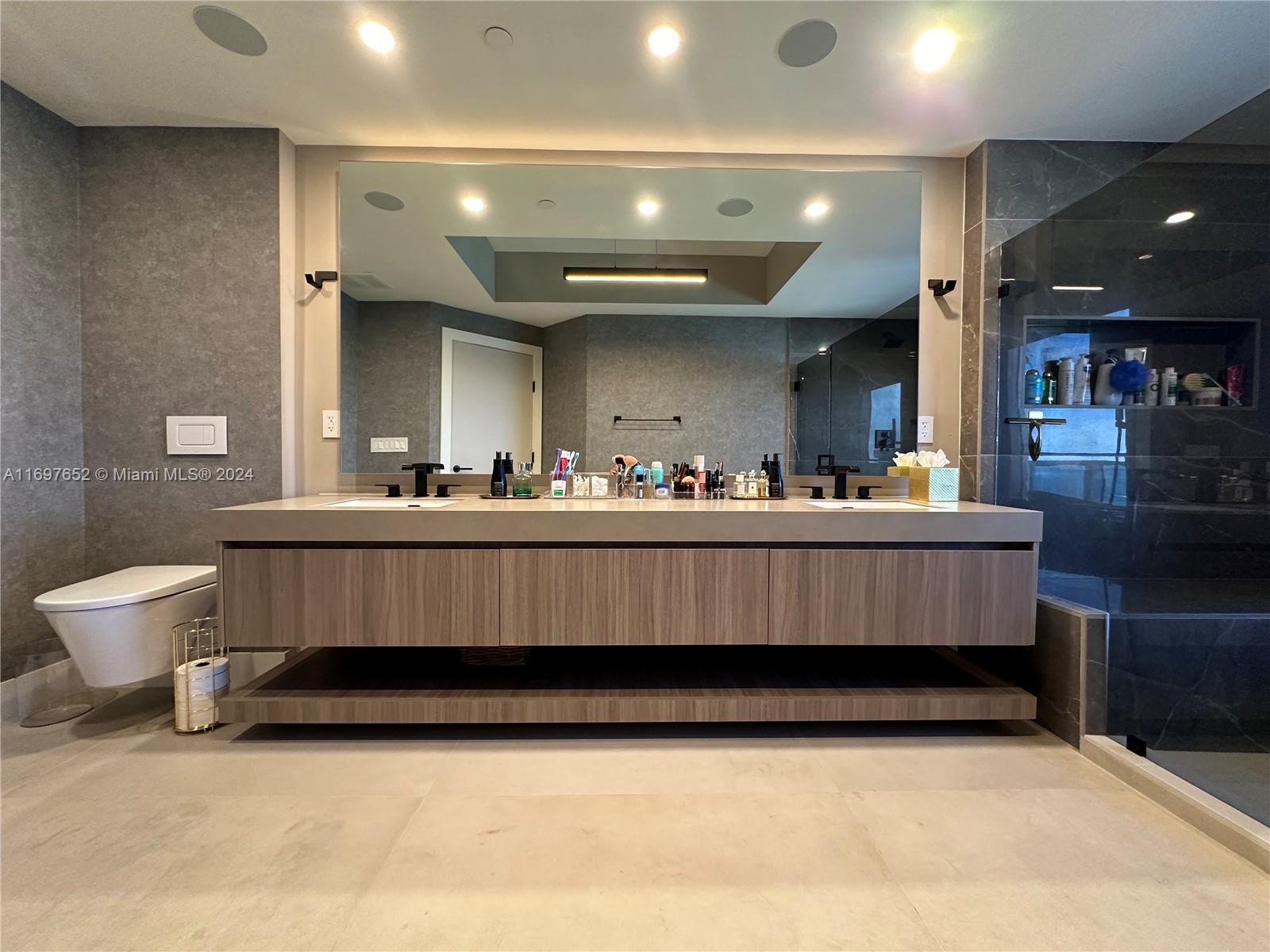 ACQUALINA OCEAN RESIDENCE - Residential