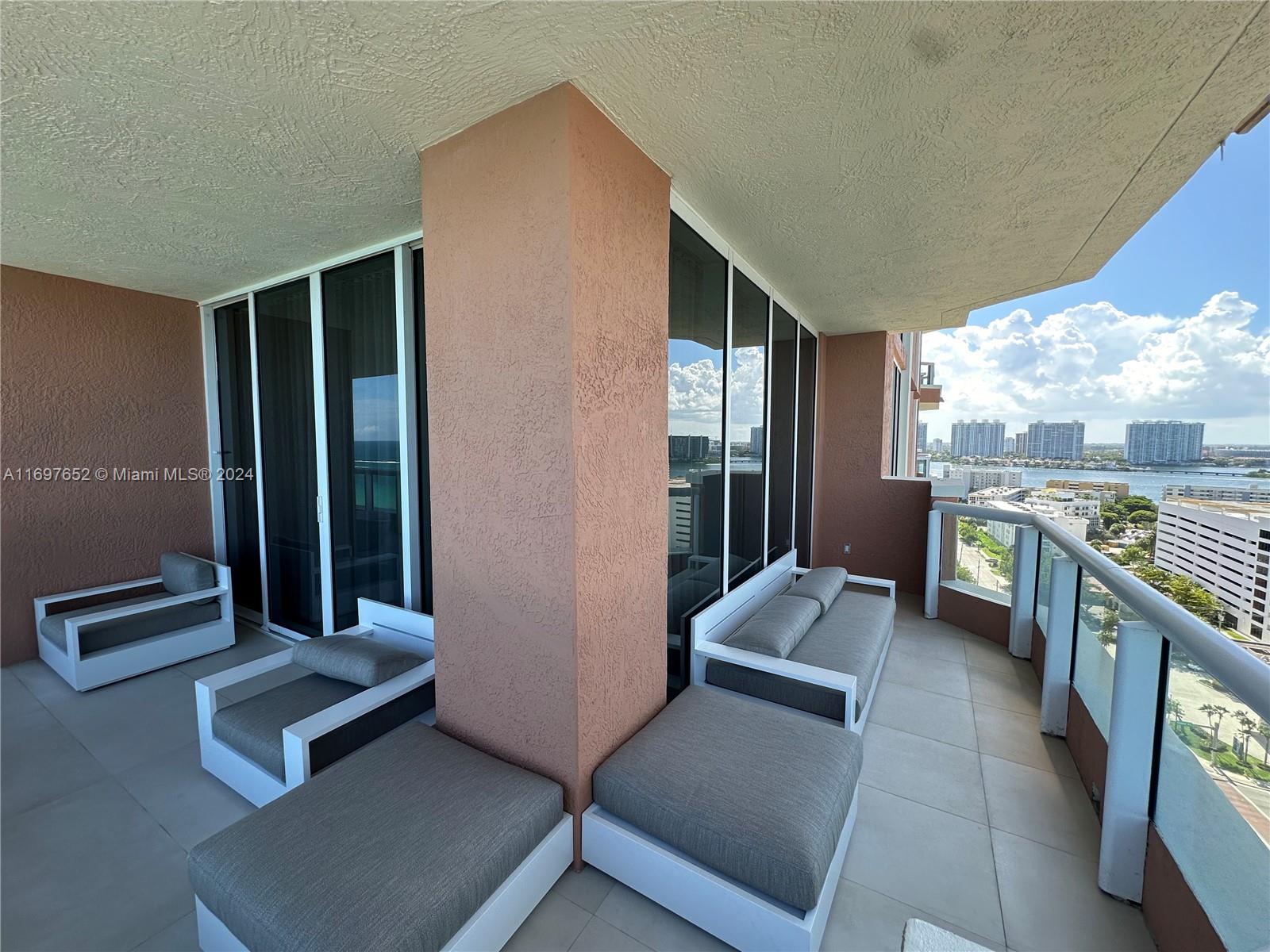 ACQUALINA OCEAN RESIDENCE - Residential