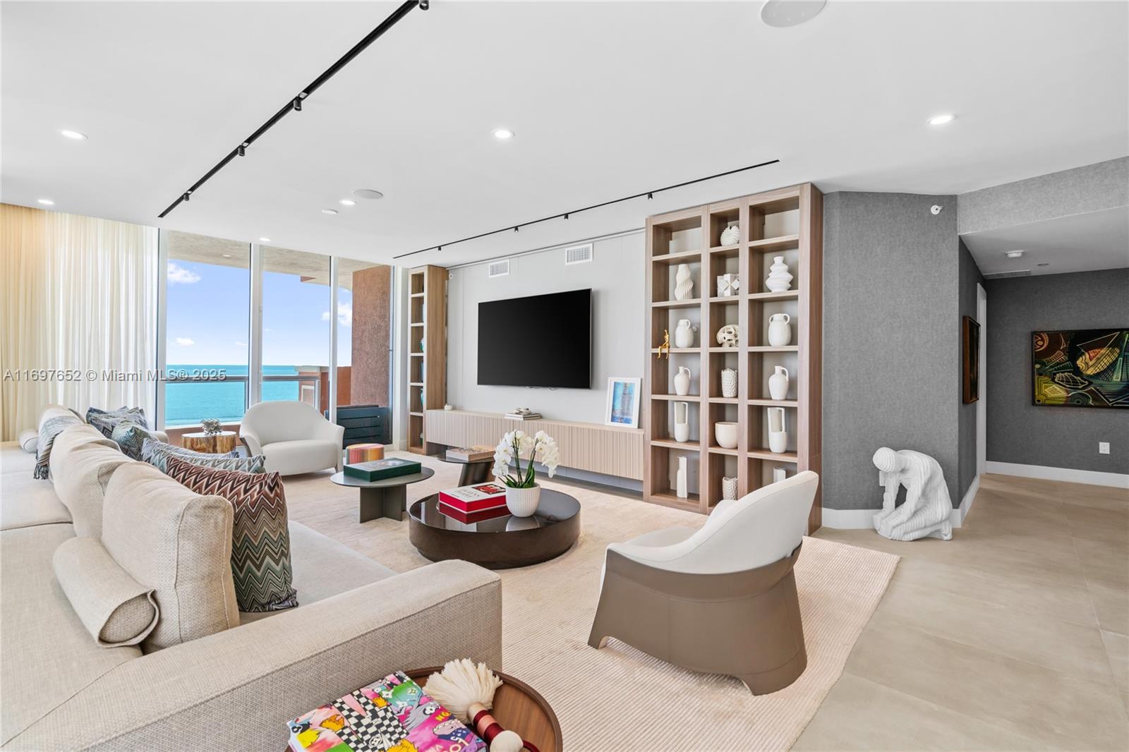 ACQUALINA OCEAN RESIDENCE - Residential