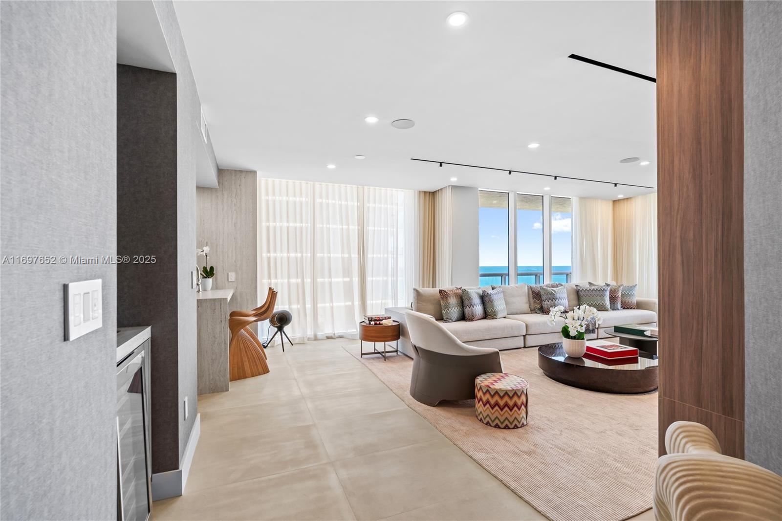 ACQUALINA OCEAN RESIDENCE - Residential