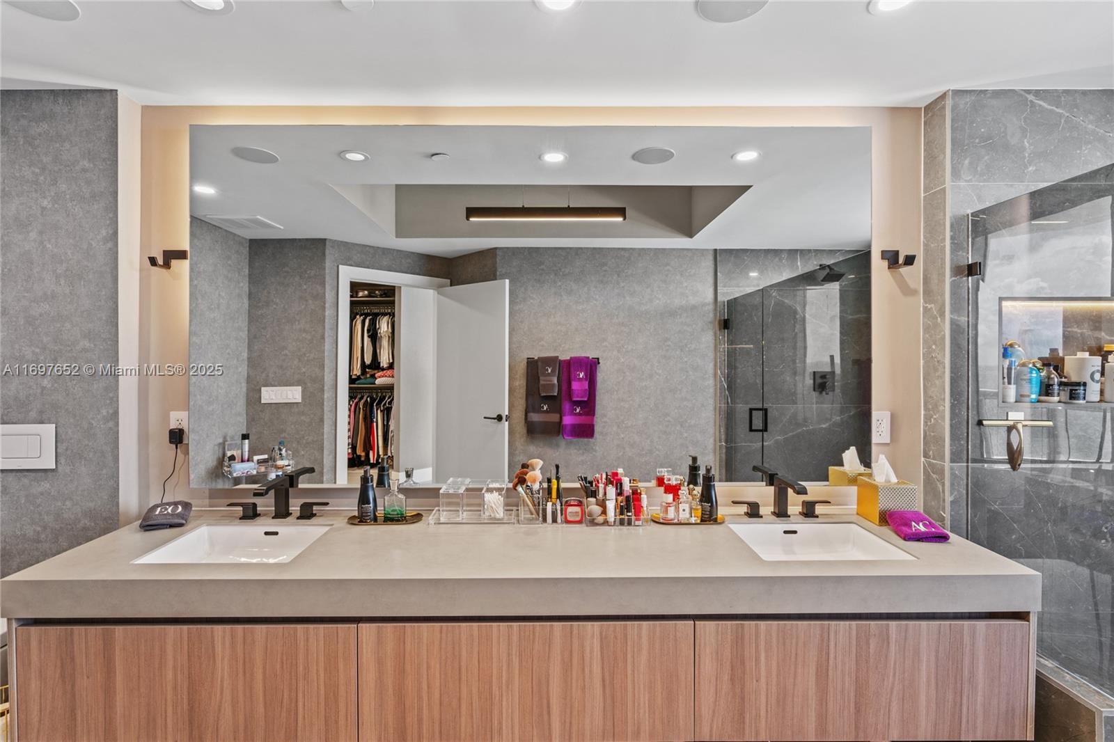 ACQUALINA OCEAN RESIDENCE - Residential