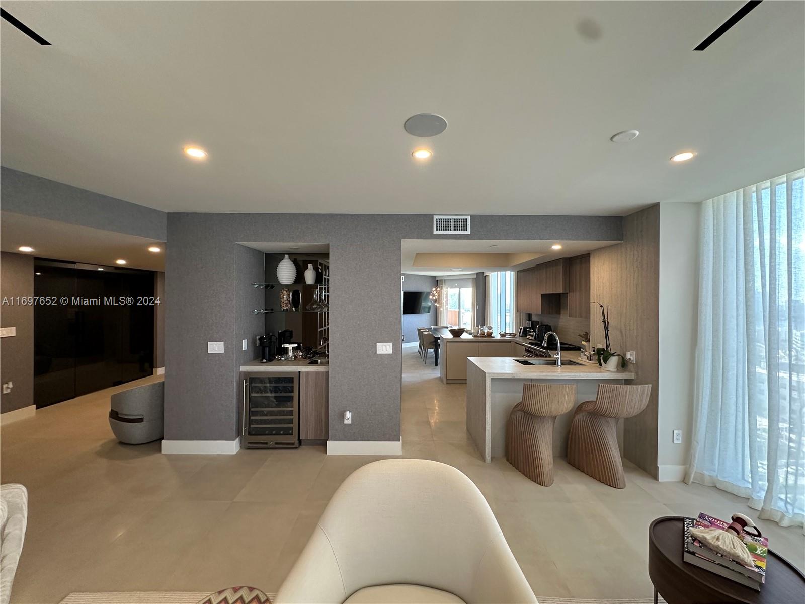 ACQUALINA OCEAN RESIDENCE - Residential