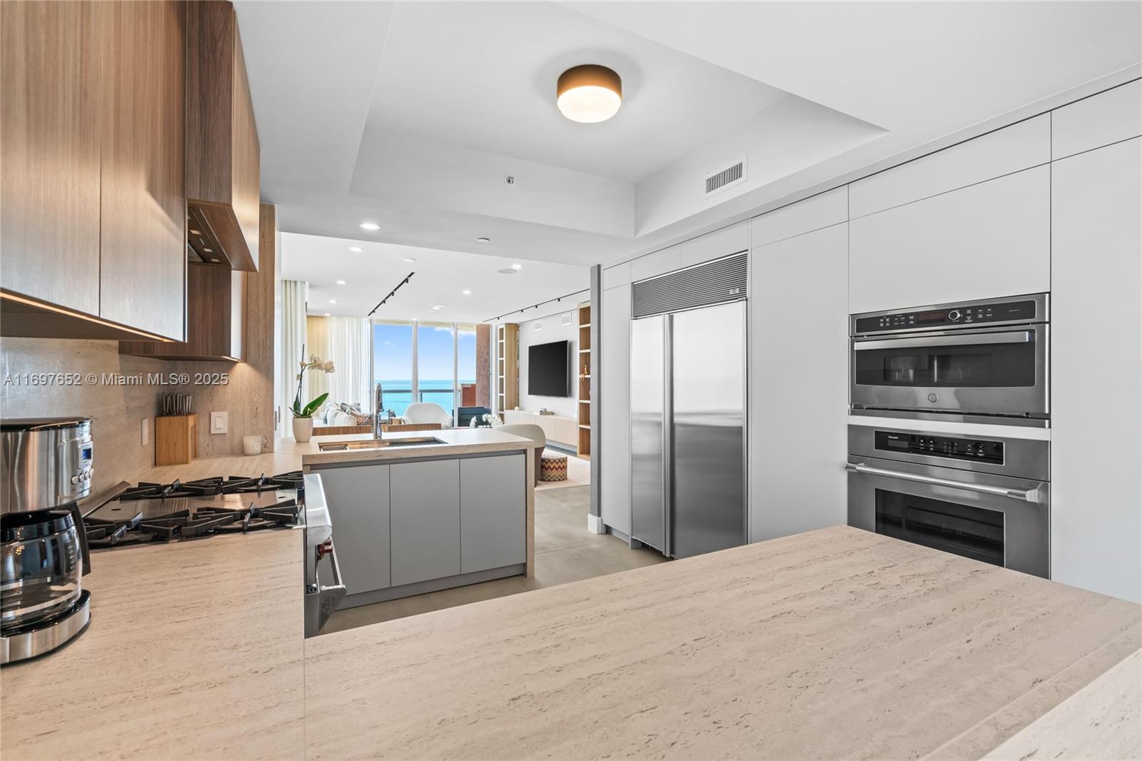 ACQUALINA OCEAN RESIDENCE - Residential