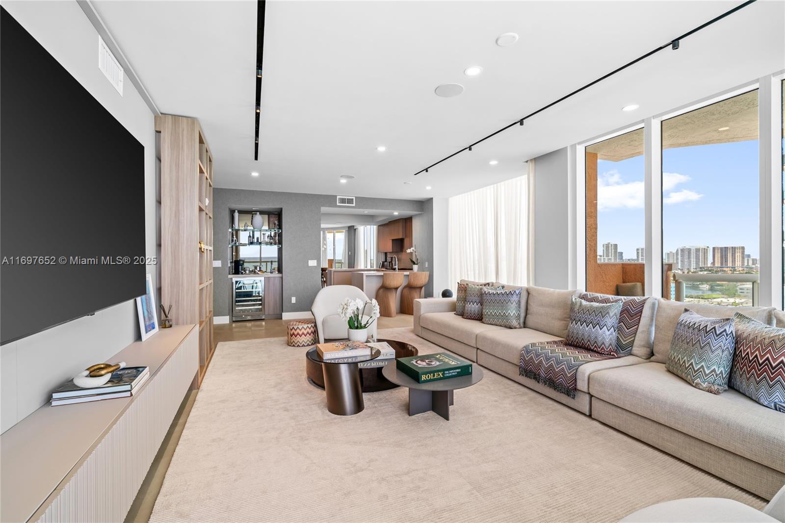 ACQUALINA OCEAN RESIDENCE - Residential