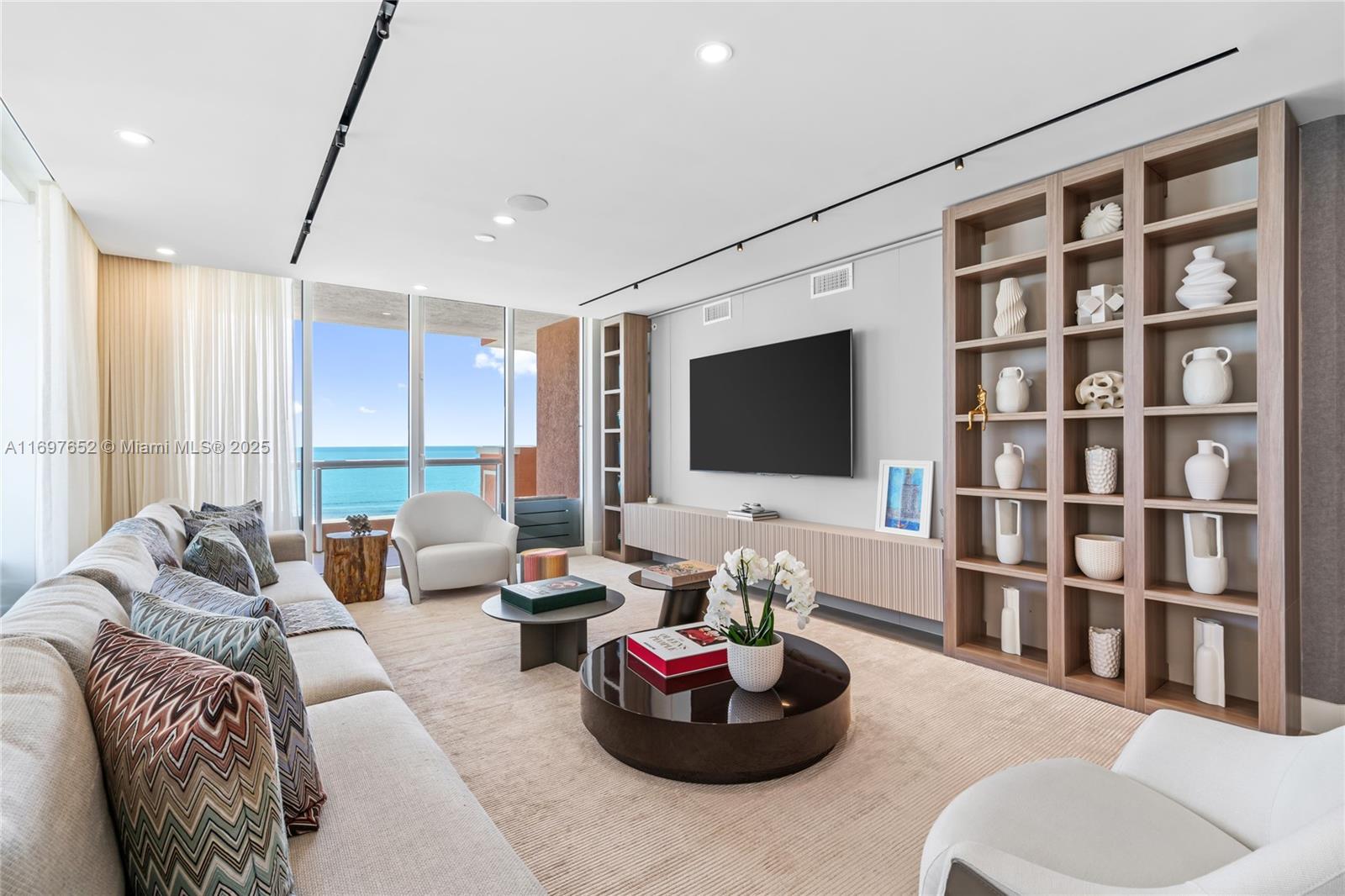 ACQUALINA OCEAN RESIDENCE - Residential