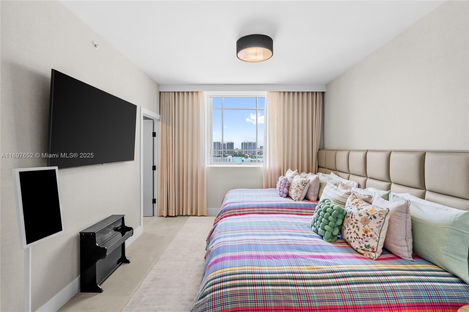 ACQUALINA OCEAN RESIDENCE - Residential