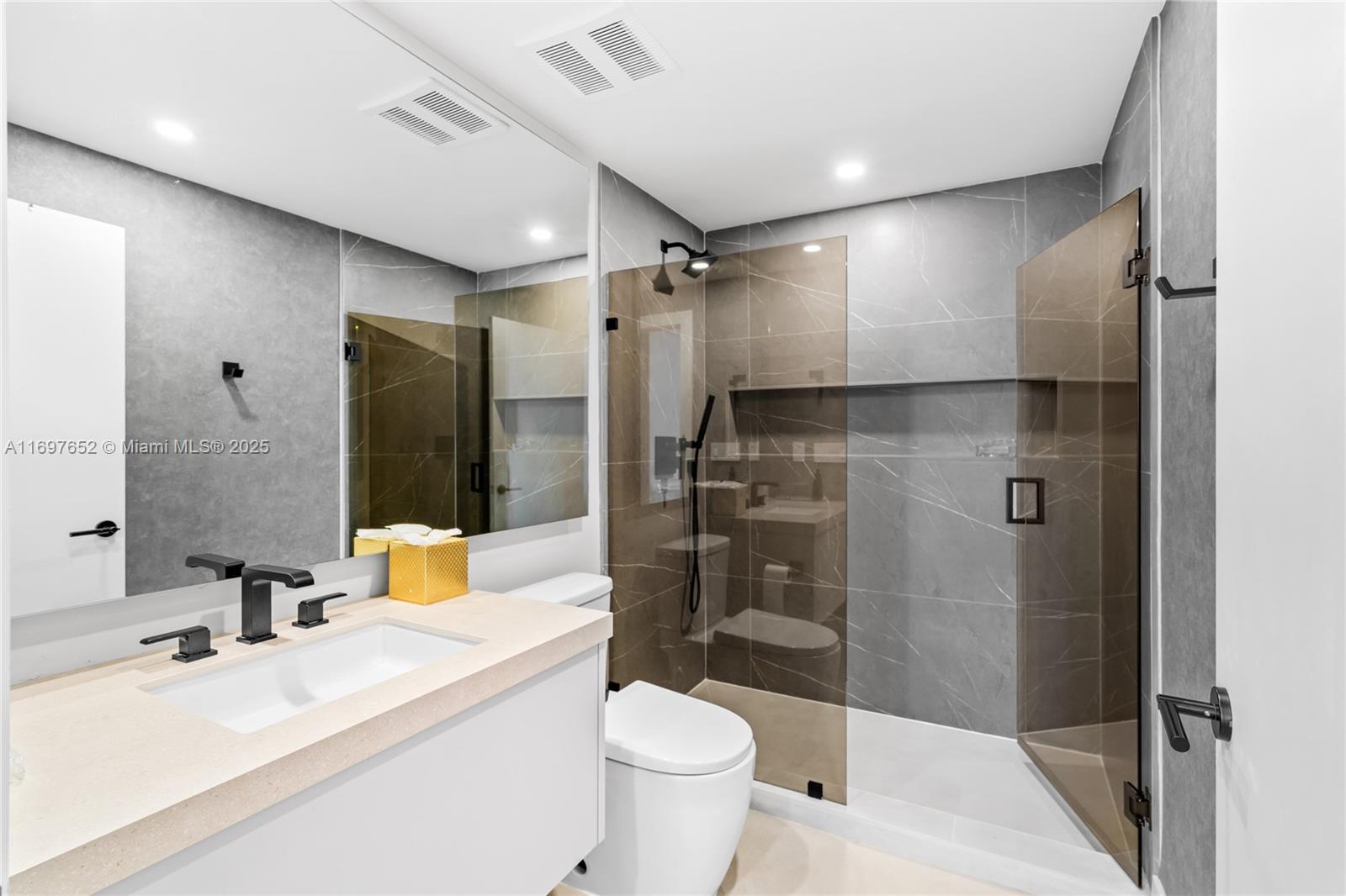 ACQUALINA OCEAN RESIDENCE - Residential