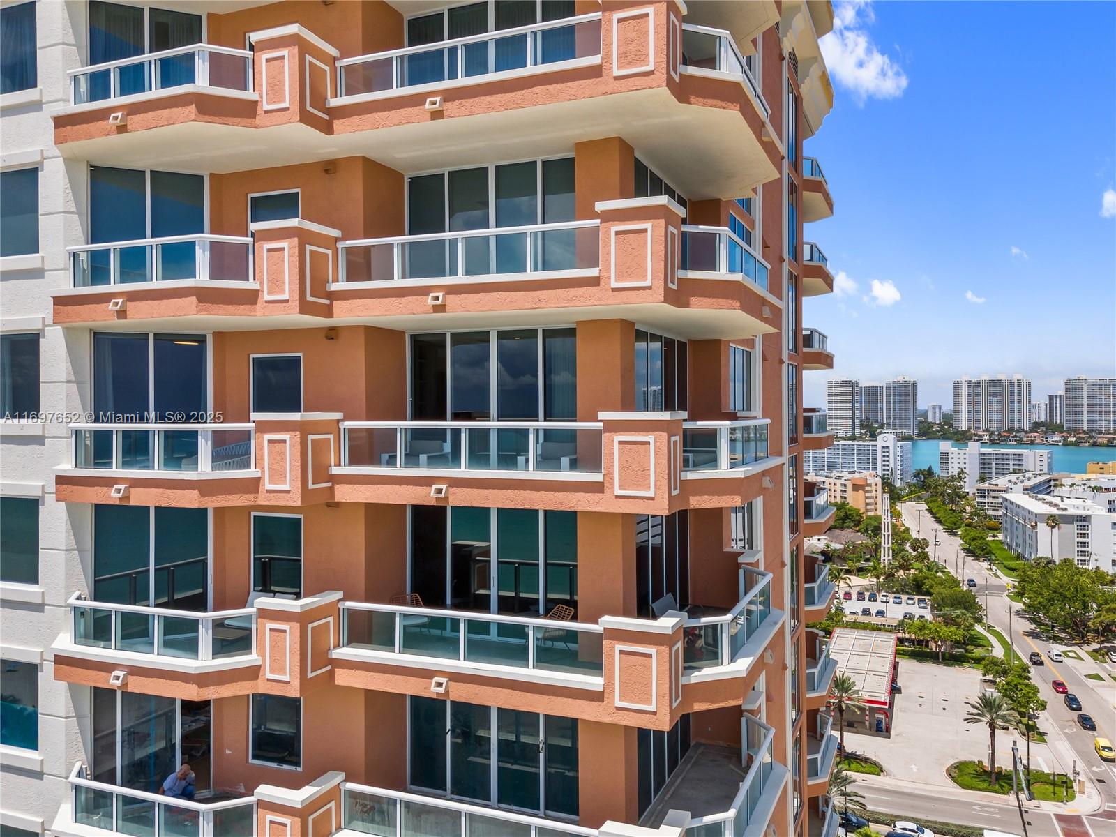 ACQUALINA OCEAN RESIDENCE - Residential