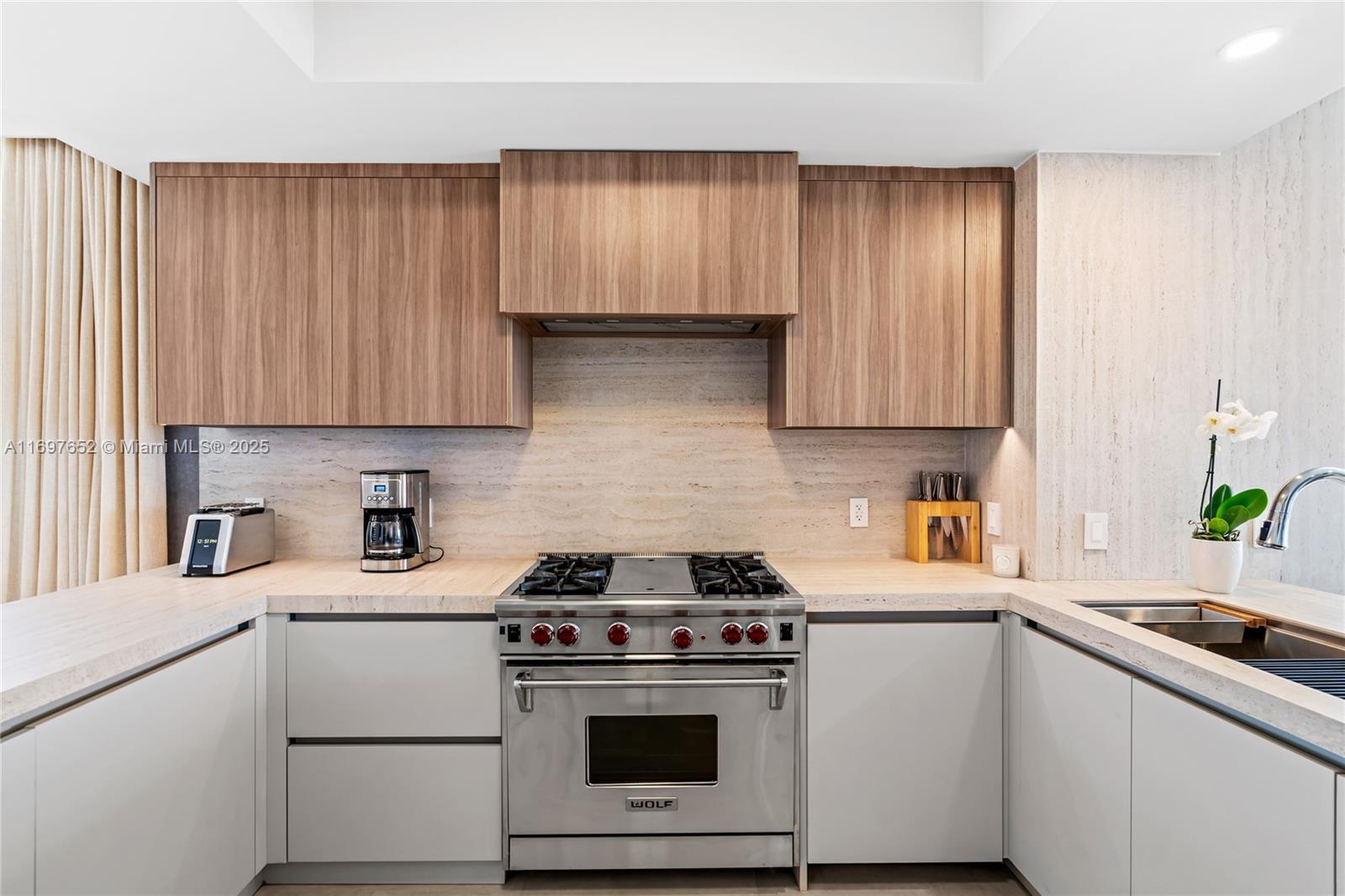 ACQUALINA OCEAN RESIDENCE - Residential