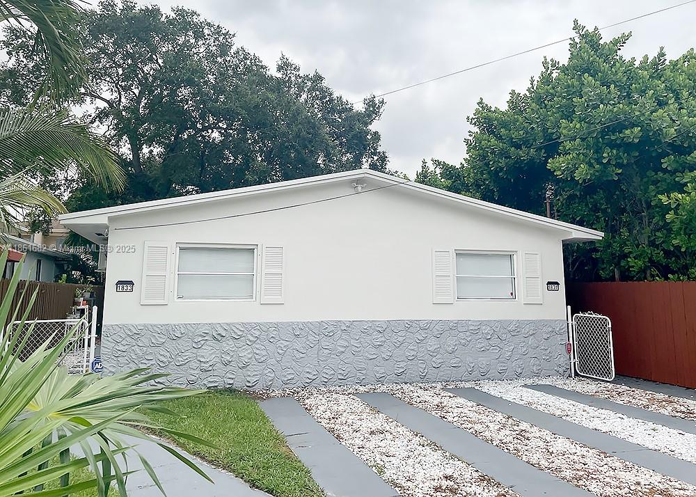 1831 NW 41st St