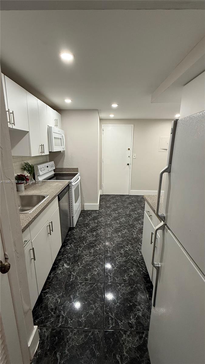 GUILDFORD CONDO - Residential Lease