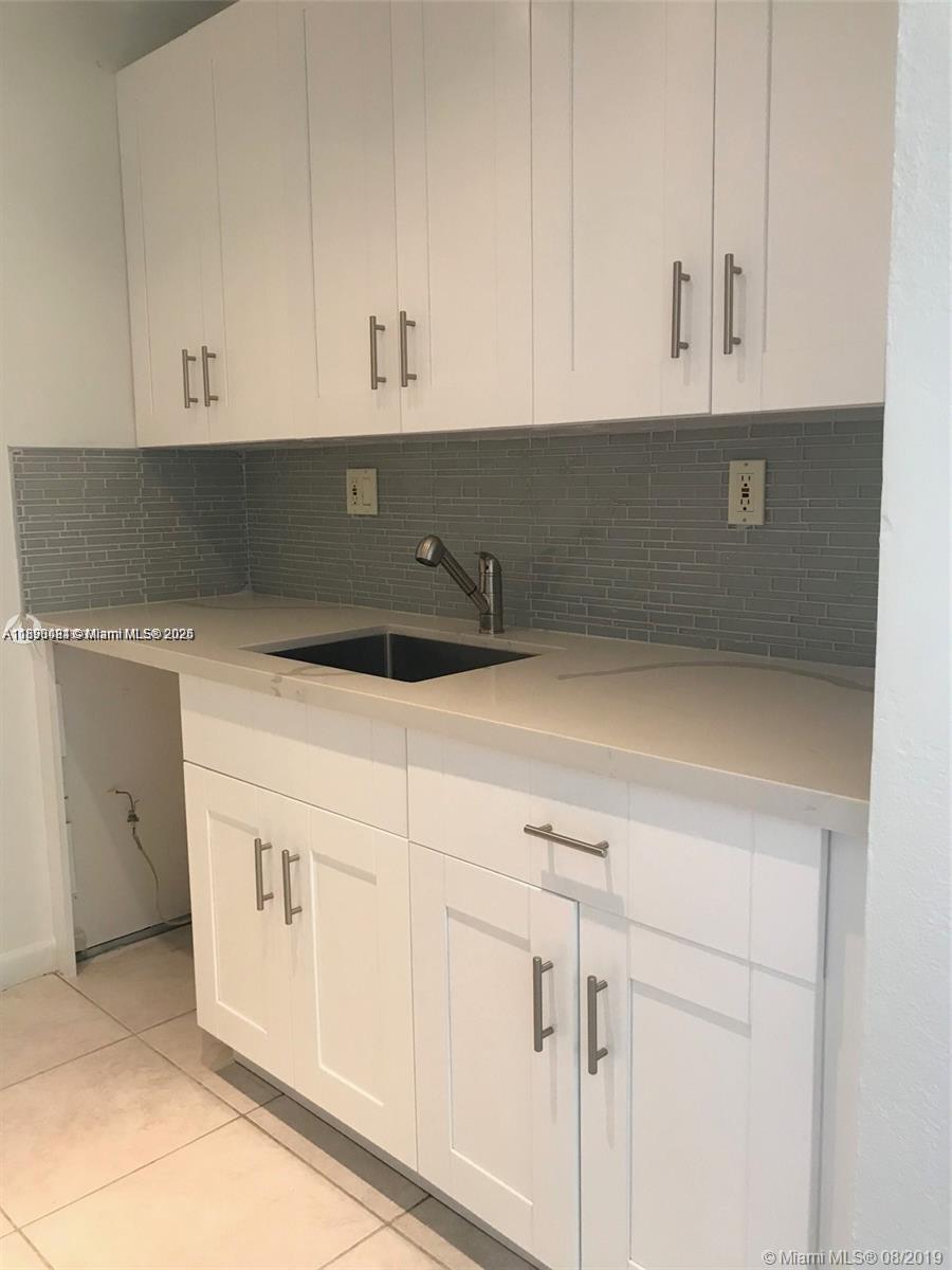 MAGNOLIA LANE CONDO - Residential Lease