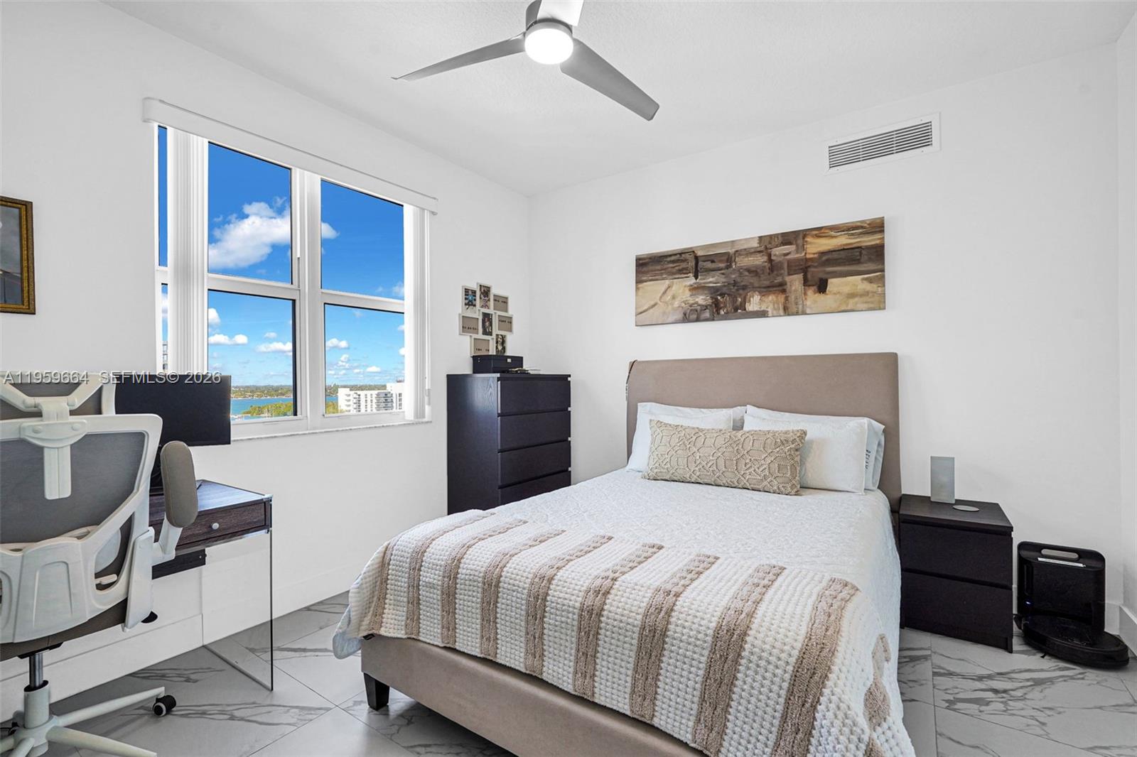 360 CONDO B - Residential