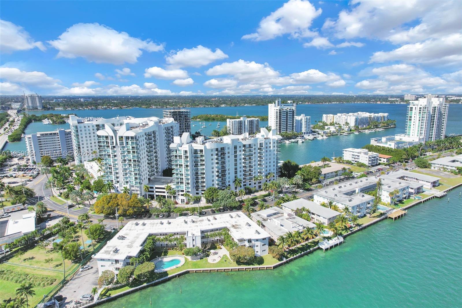 360 CONDO B - Residential