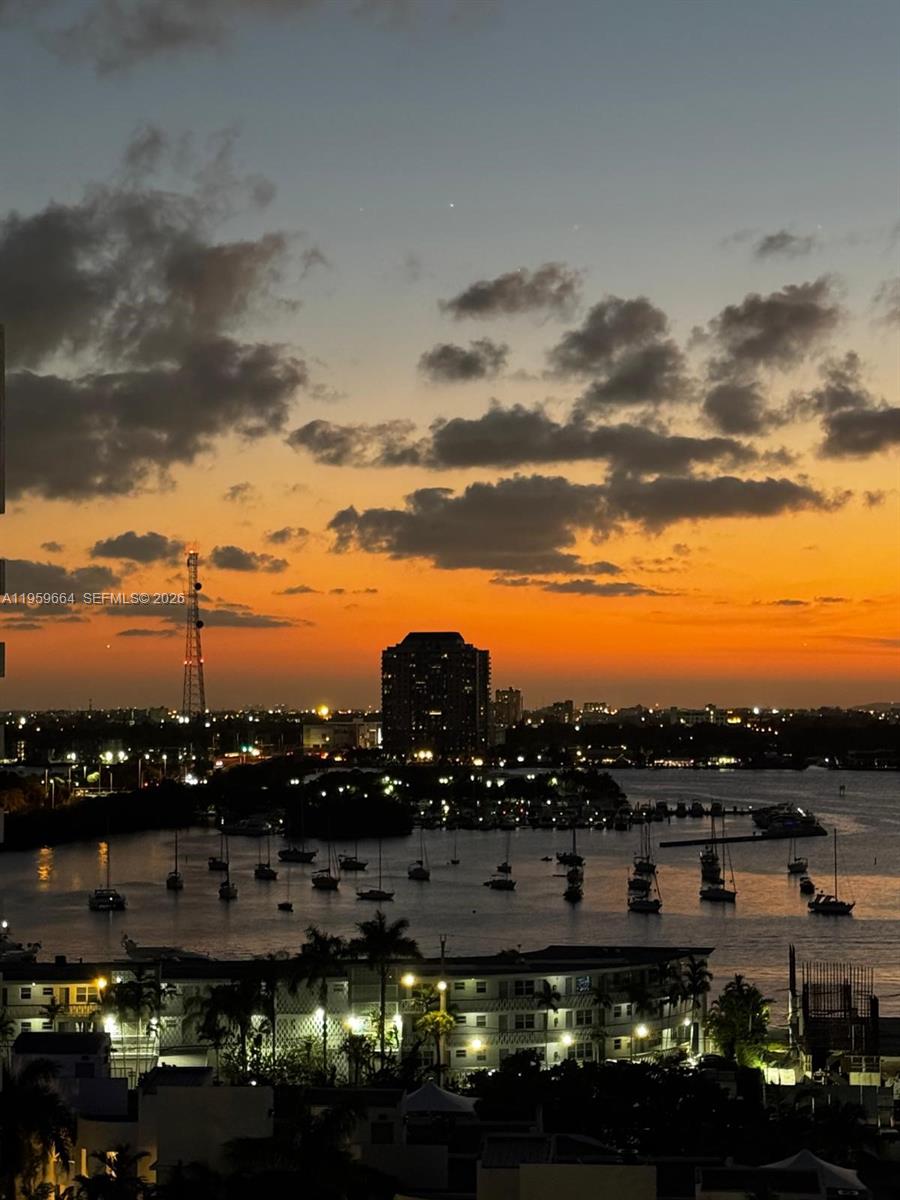 360 CONDO B - Residential