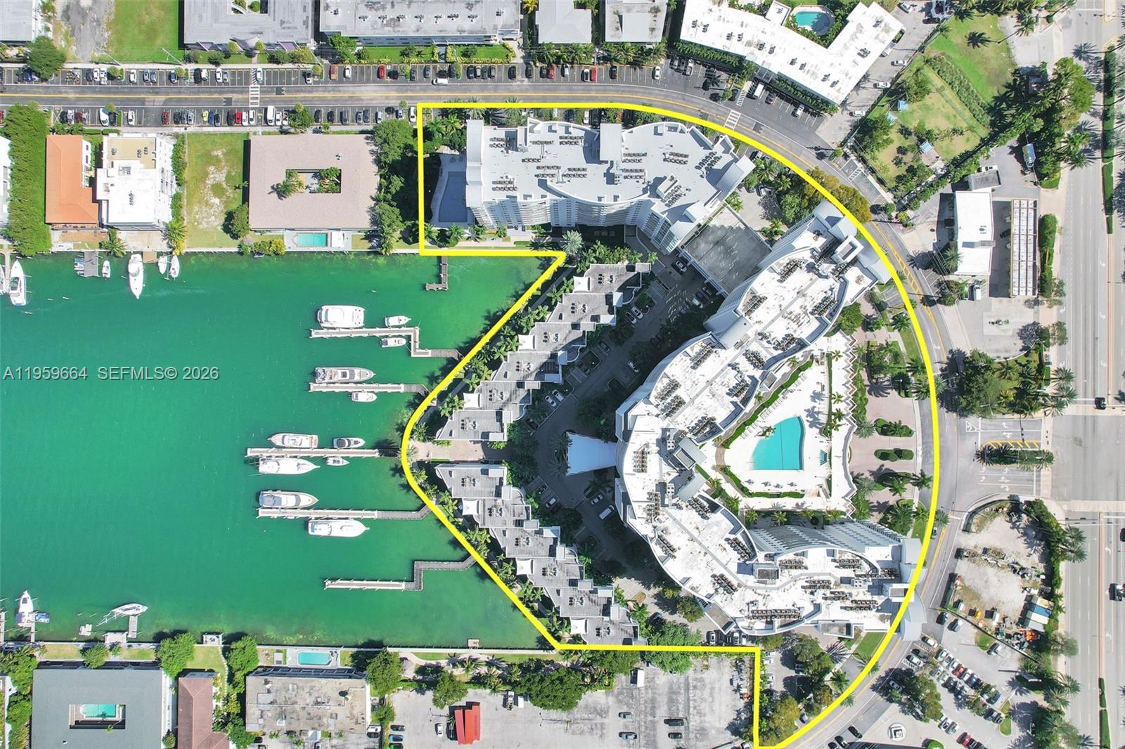 360 CONDO B - Residential