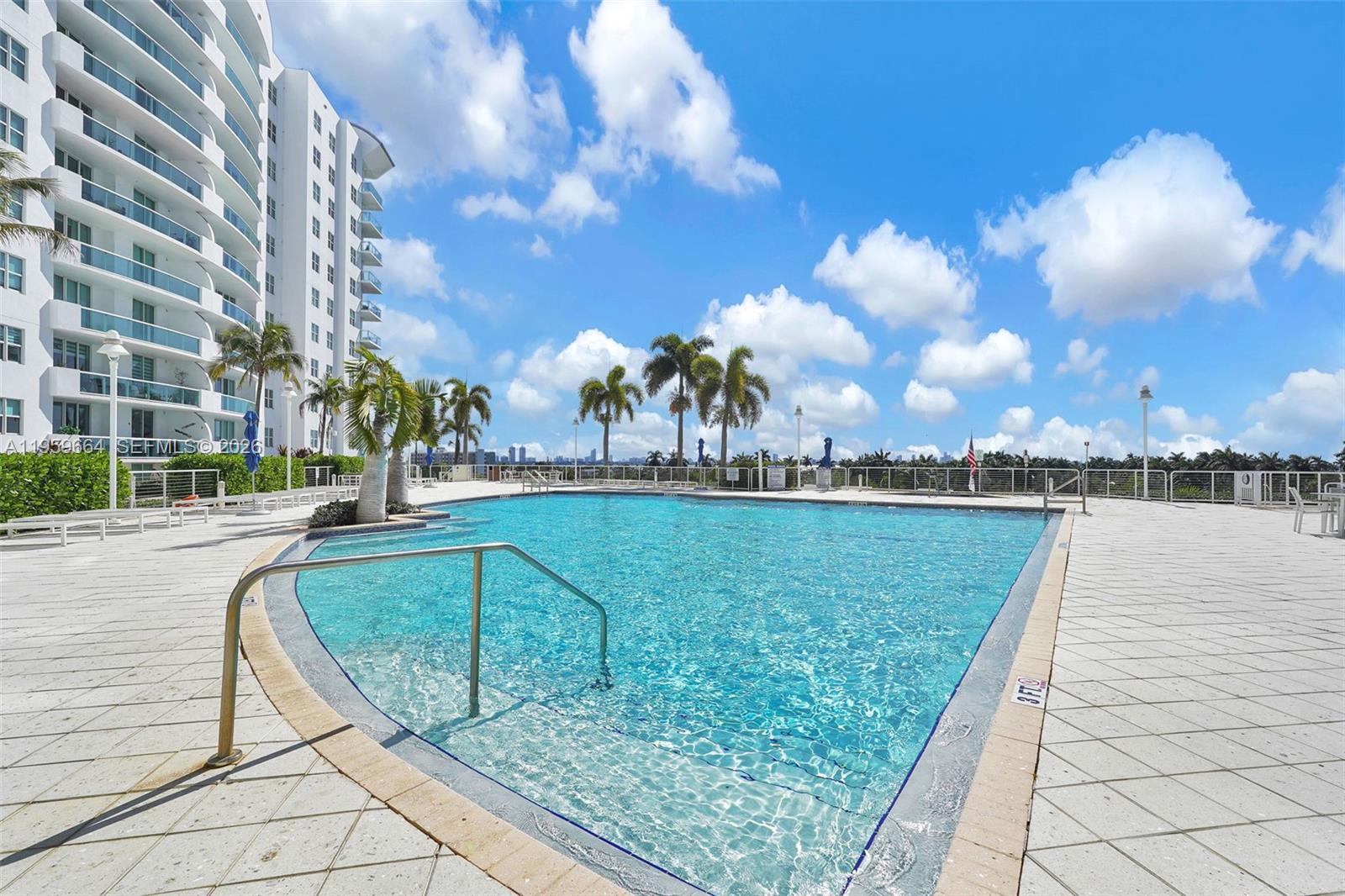 360 CONDO B - Residential