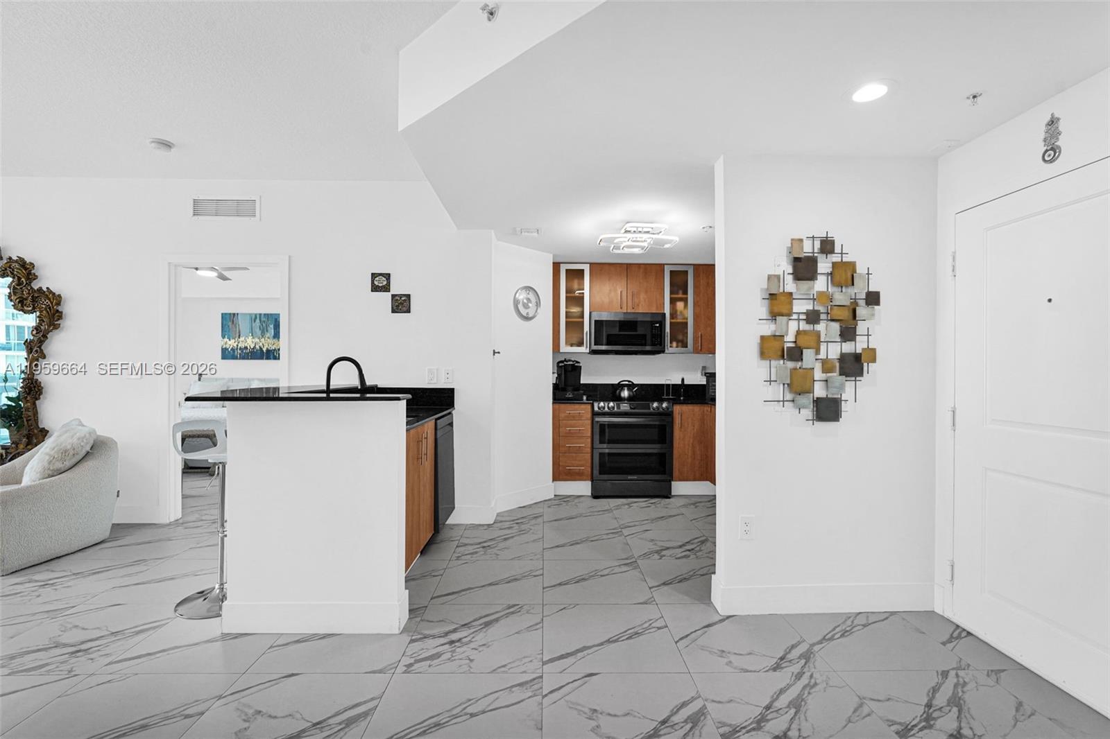 360 CONDO B - Residential