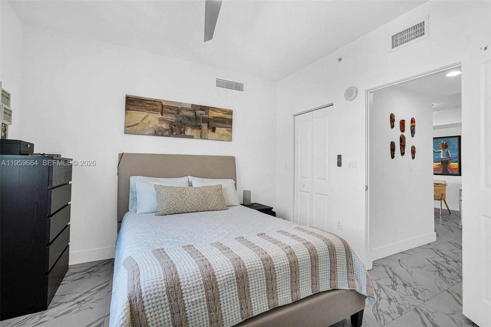 360 CONDO B - Residential