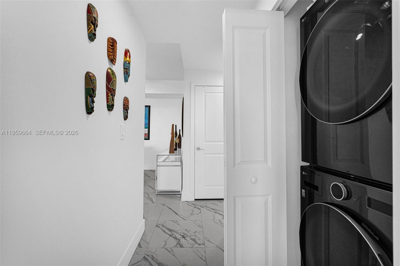 360 CONDO B - Residential