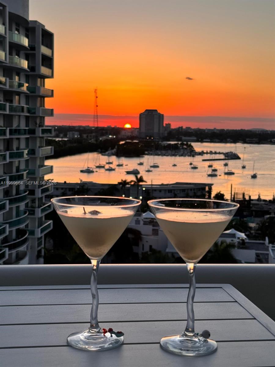 360 CONDO B - Residential