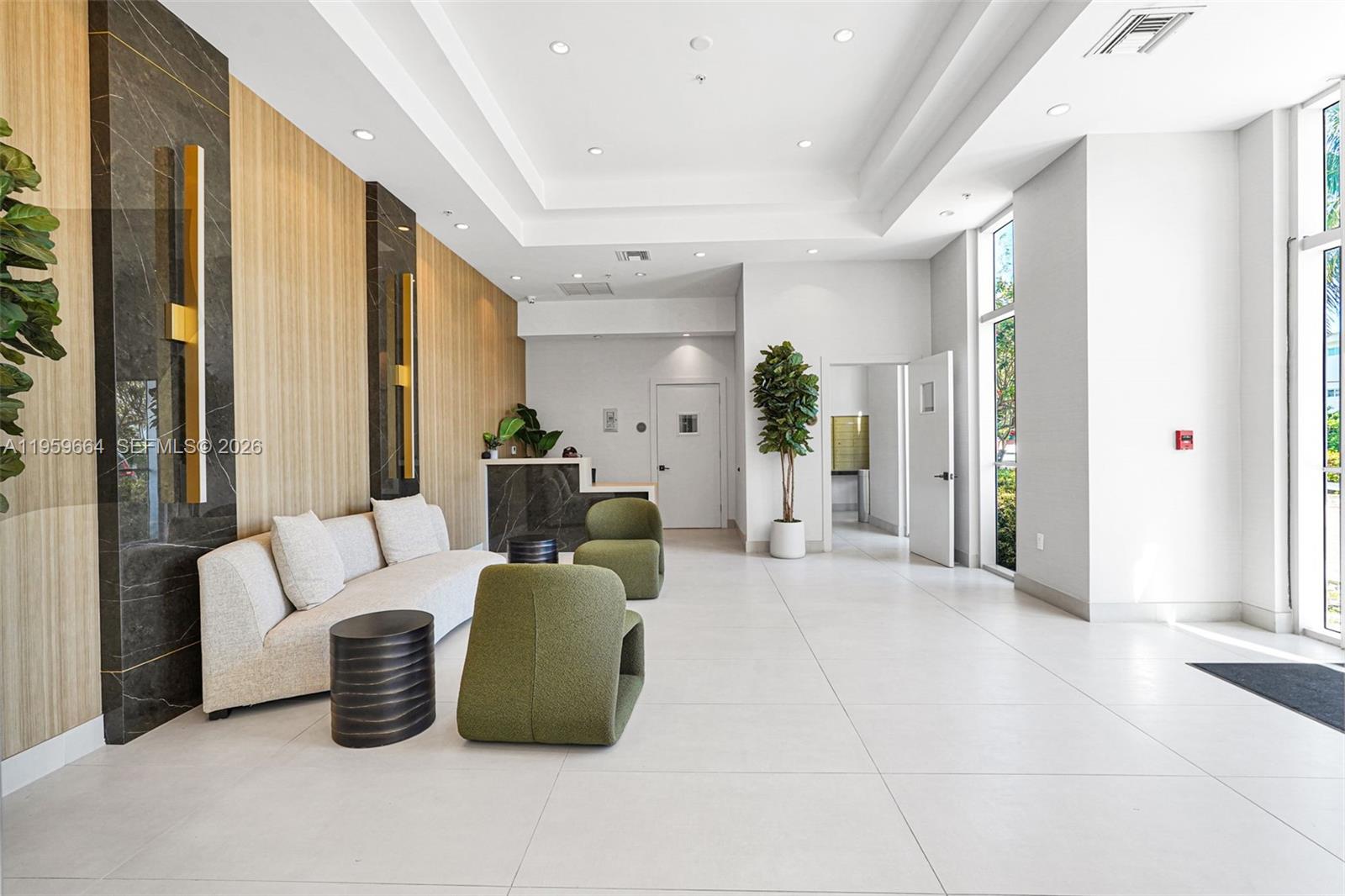 360 CONDO B - Residential