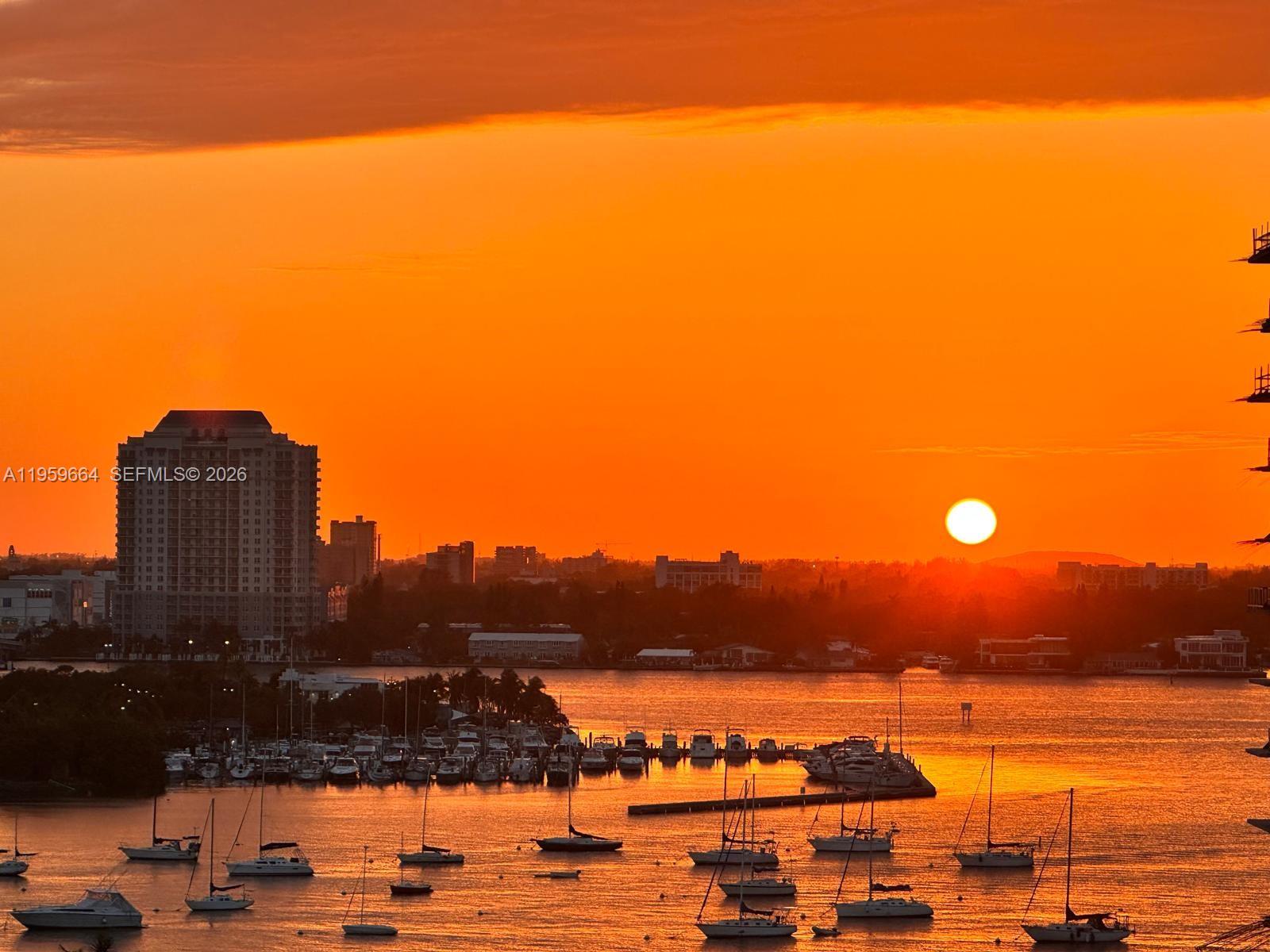 360 CONDO B - Residential