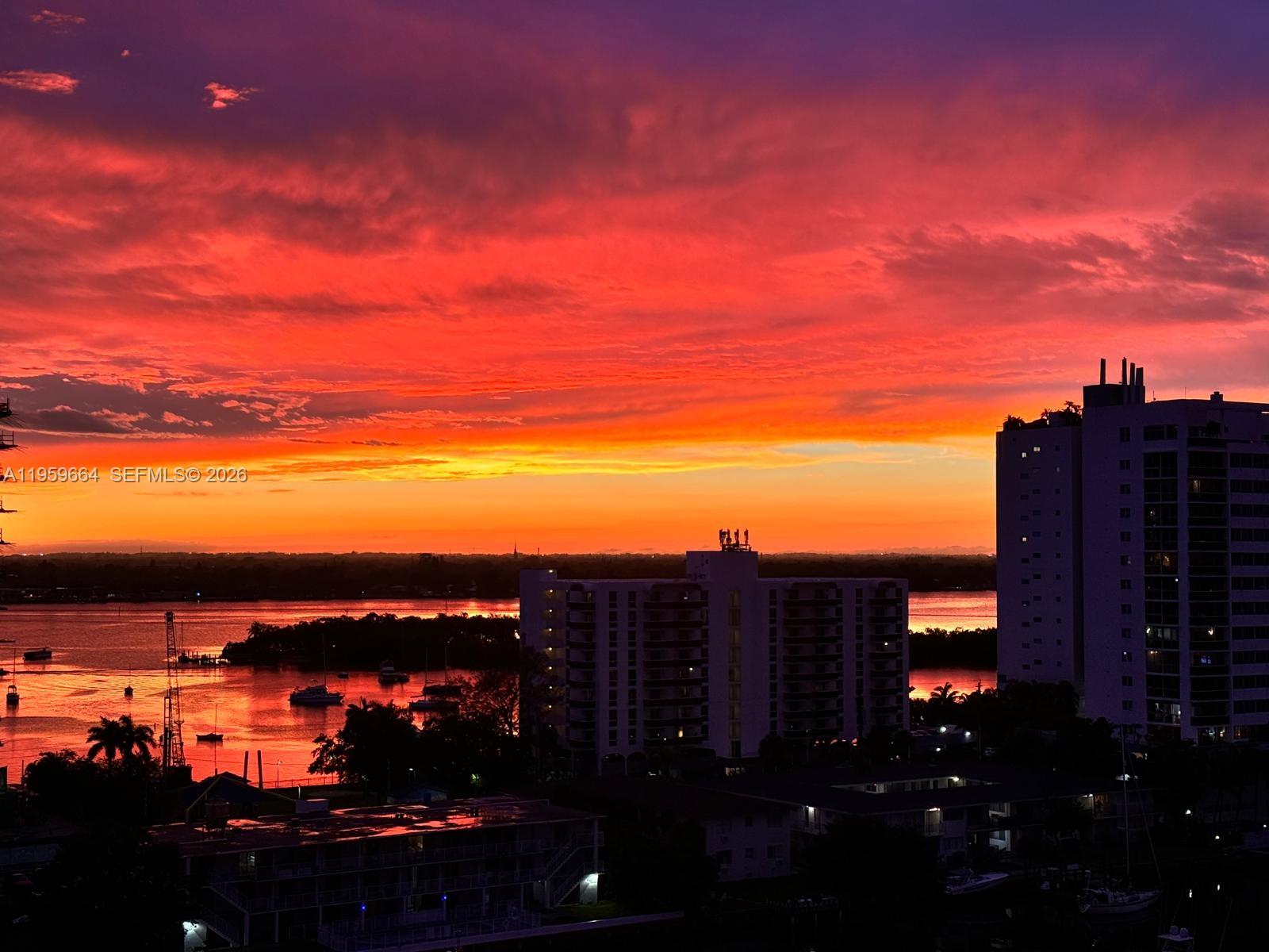 360 CONDO B - Residential