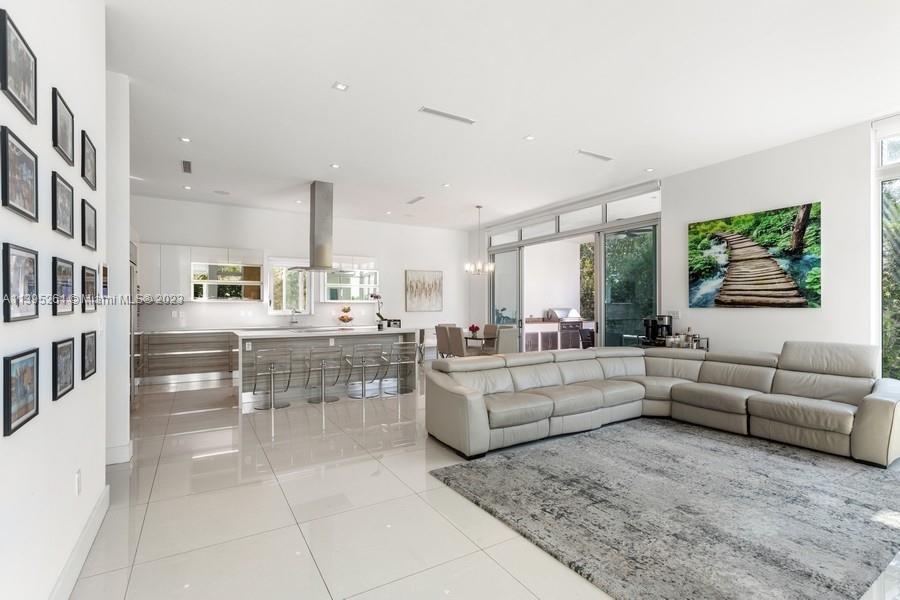 GRAND FLORIDIAN ESTATES - Residential