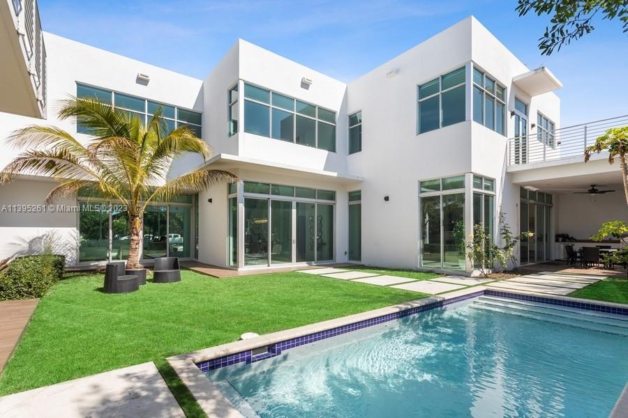 GRAND FLORIDIAN ESTATES - Residential