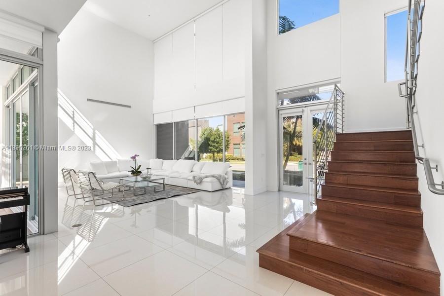 GRAND FLORIDIAN ESTATES - Residential