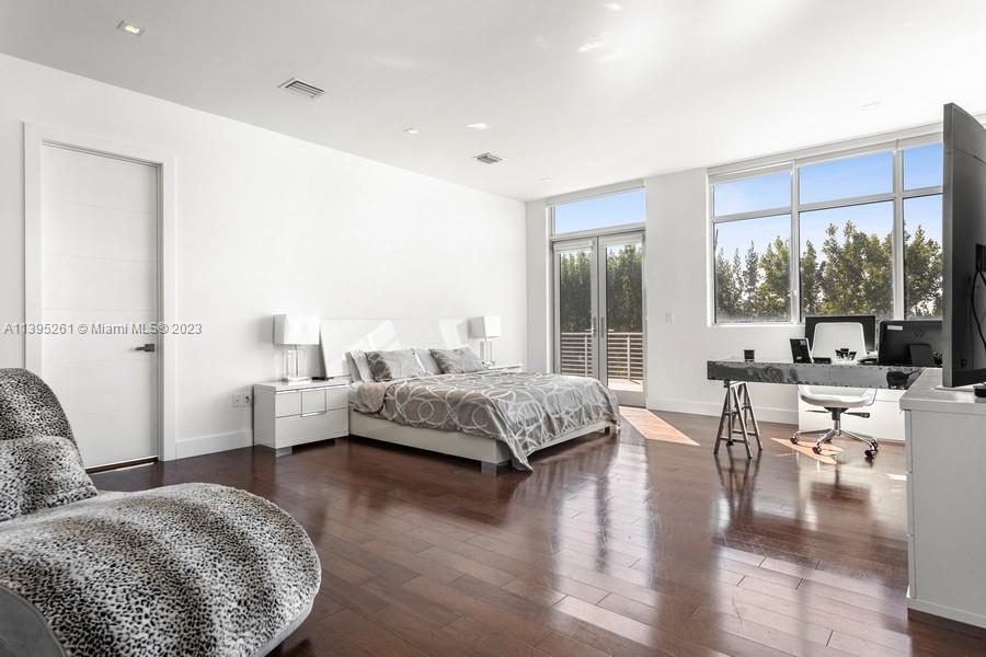 GRAND FLORIDIAN ESTATES - Residential