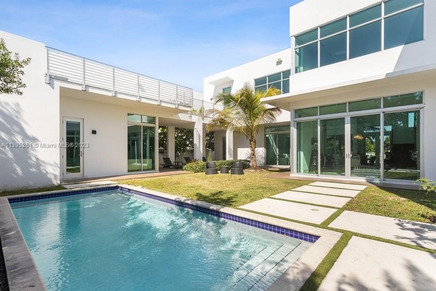 GRAND FLORIDIAN ESTATES - Residential