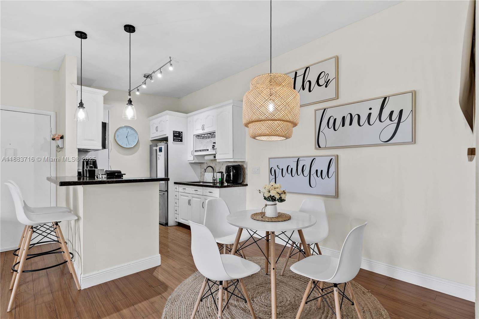 LAKEVIEW AT THE HAMMOCKS - Residential Lease
