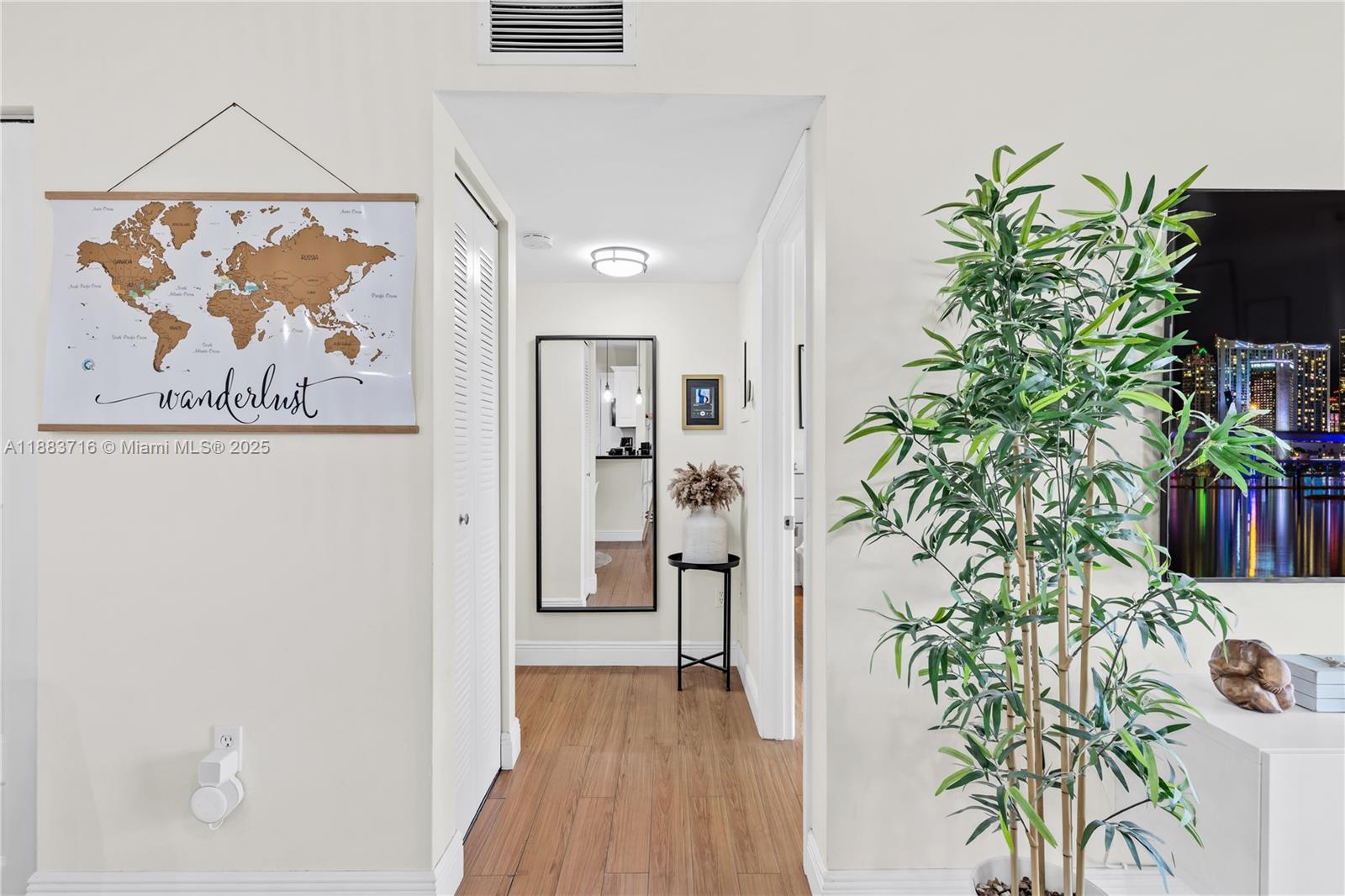 LAKEVIEW AT THE HAMMOCKS - Residential Lease