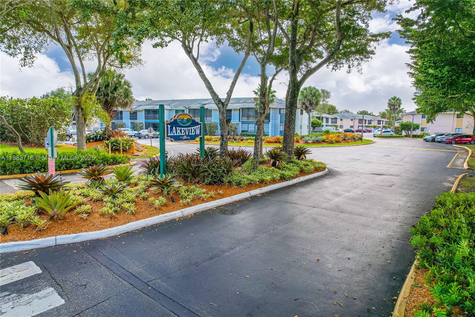LAKEVIEW AT THE HAMMOCKS - Residential Lease