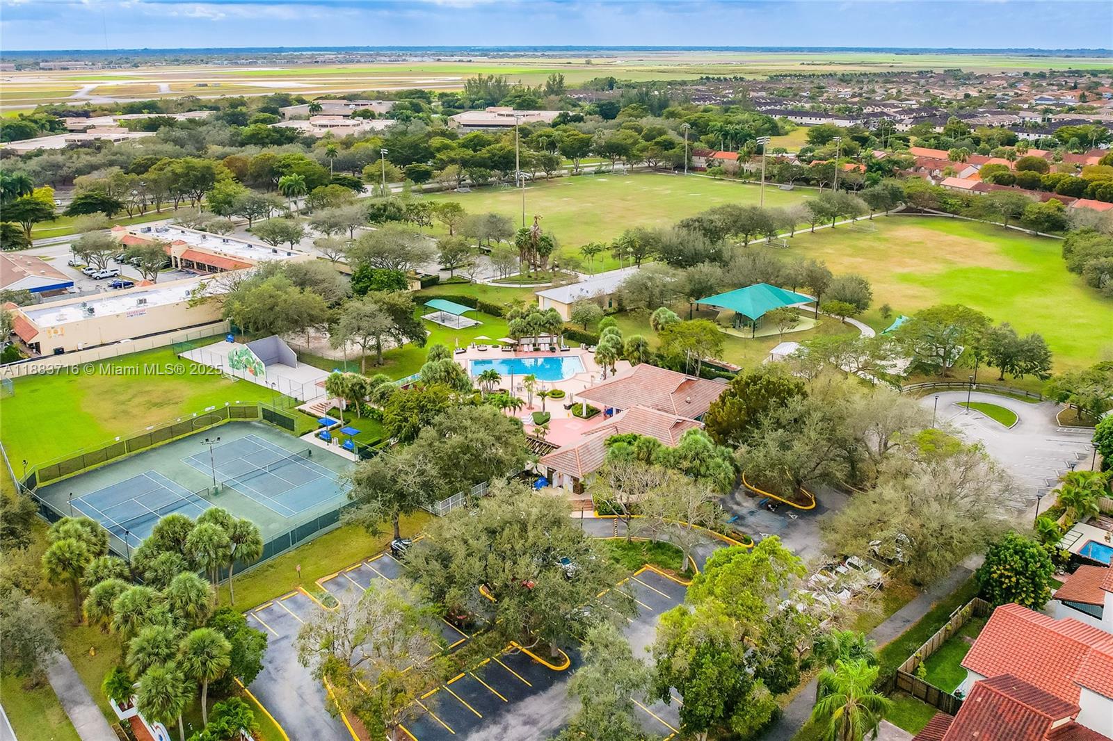 LAKEVIEW AT THE HAMMOCKS - Residential Lease