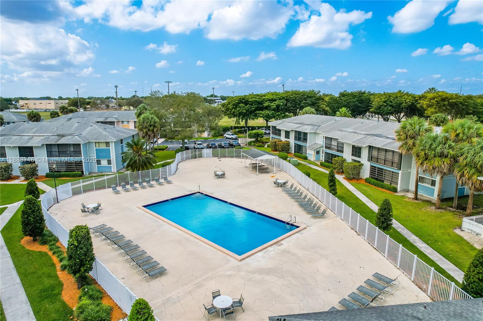 LAKEVIEW AT THE HAMMOCKS - Residential Lease