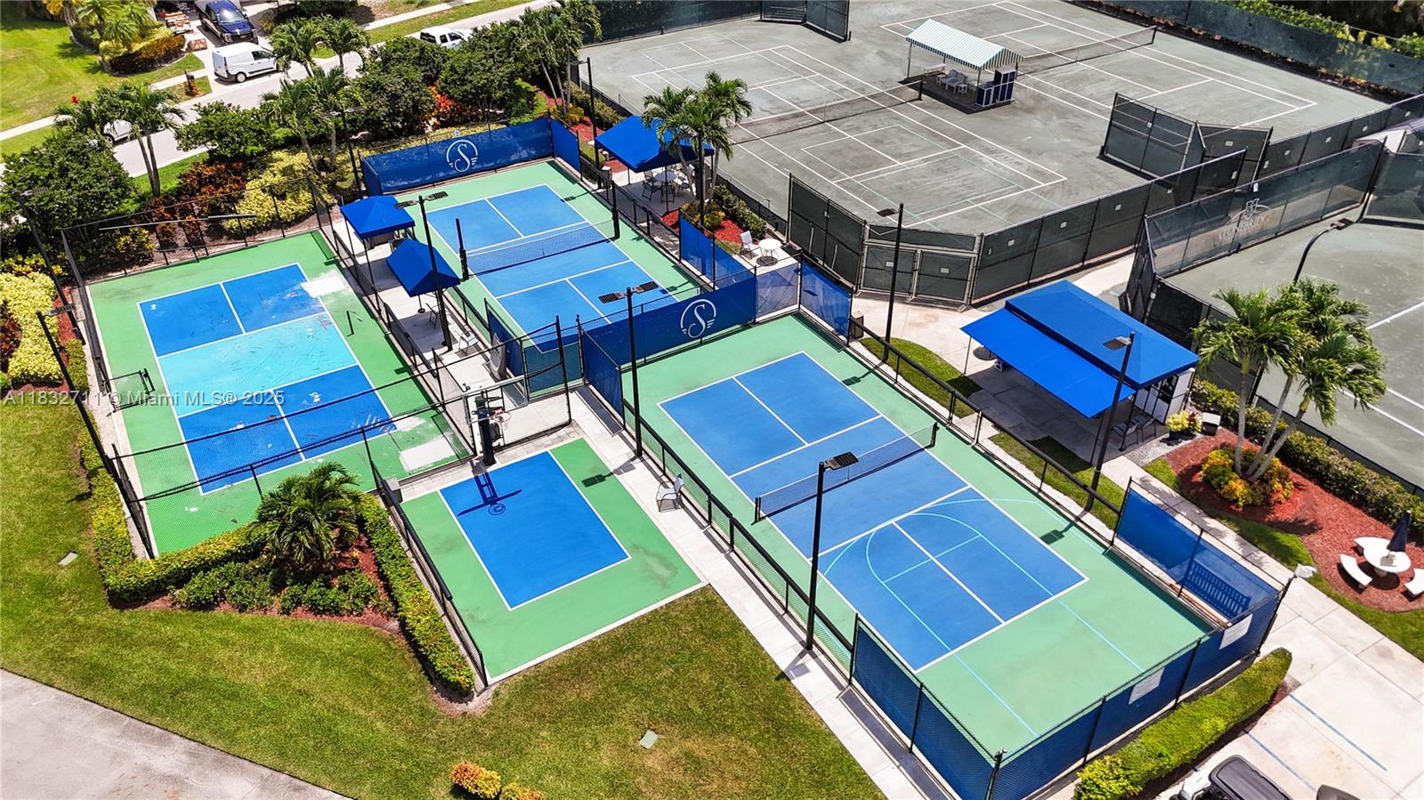 STONEBRIDGE - Residential