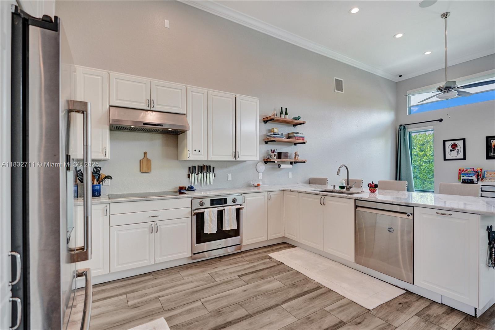 STONEBRIDGE - Residential