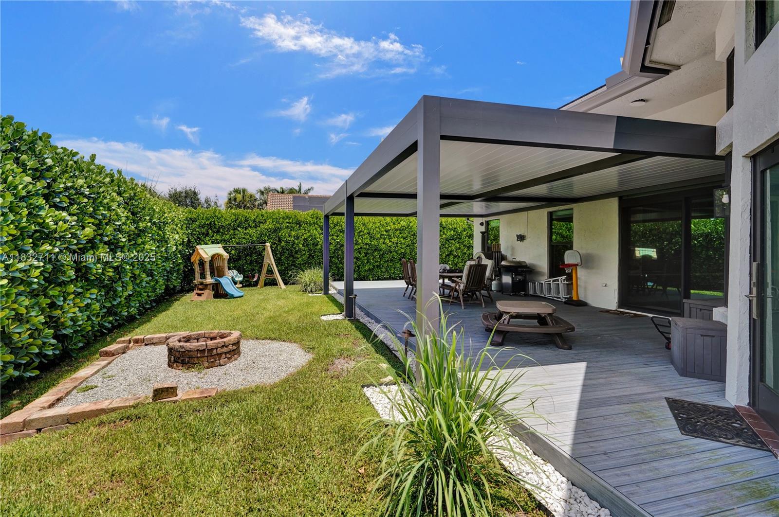 STONEBRIDGE - Residential