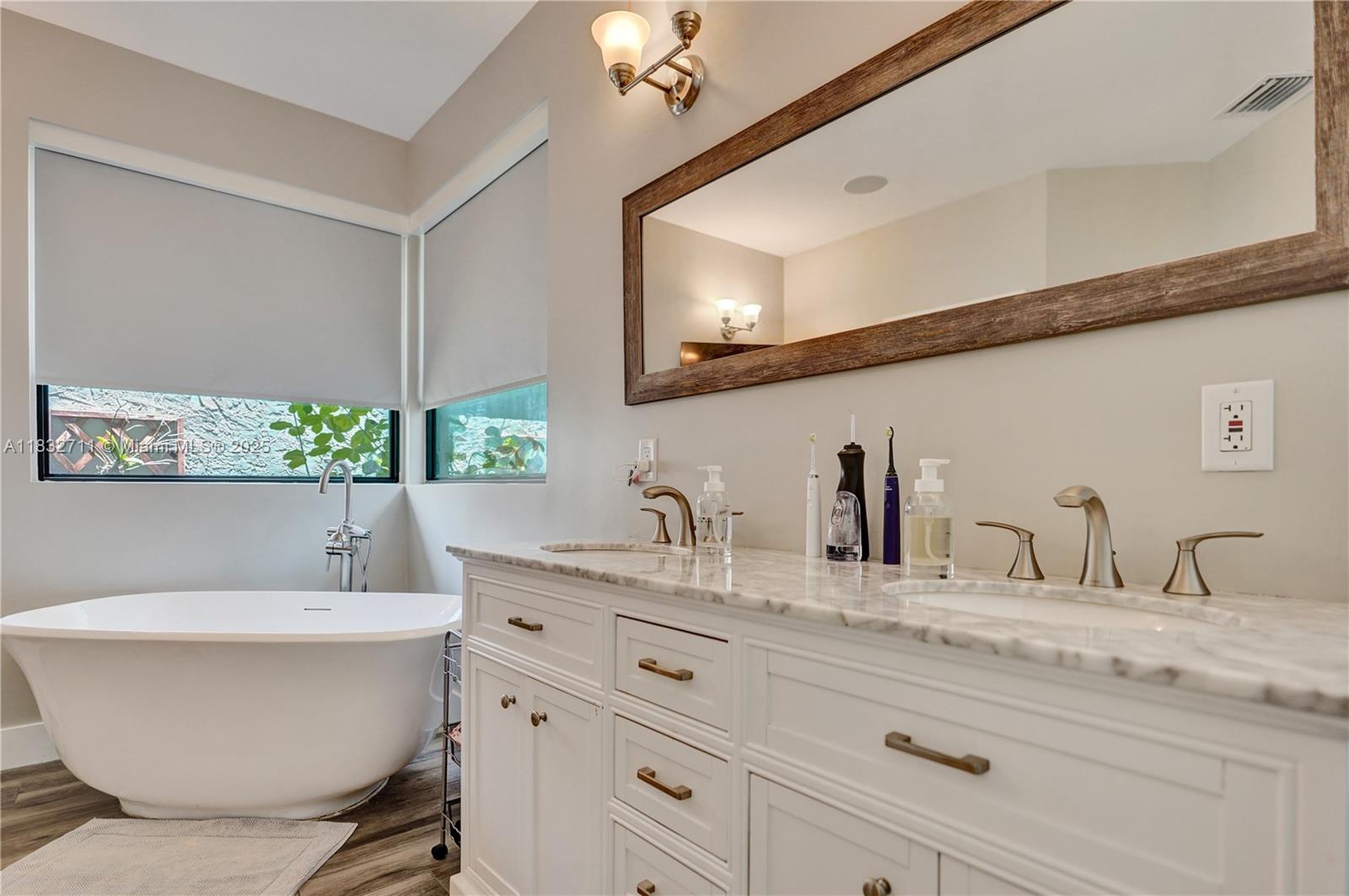 STONEBRIDGE - Residential