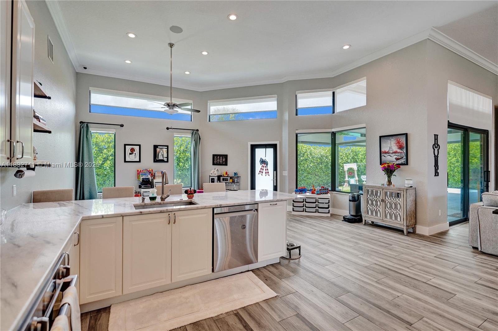 STONEBRIDGE - Residential