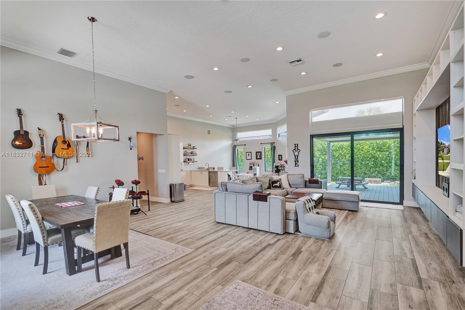 STONEBRIDGE - Residential