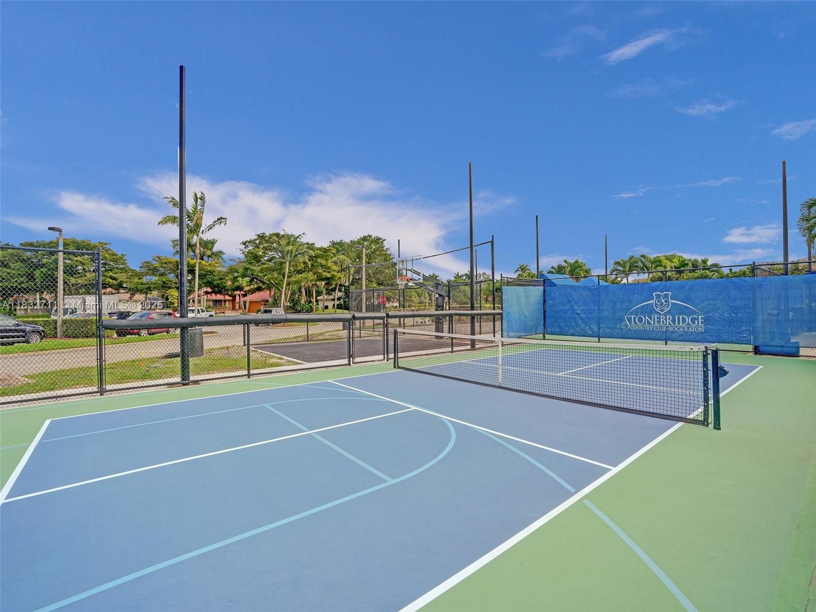 STONEBRIDGE - Residential