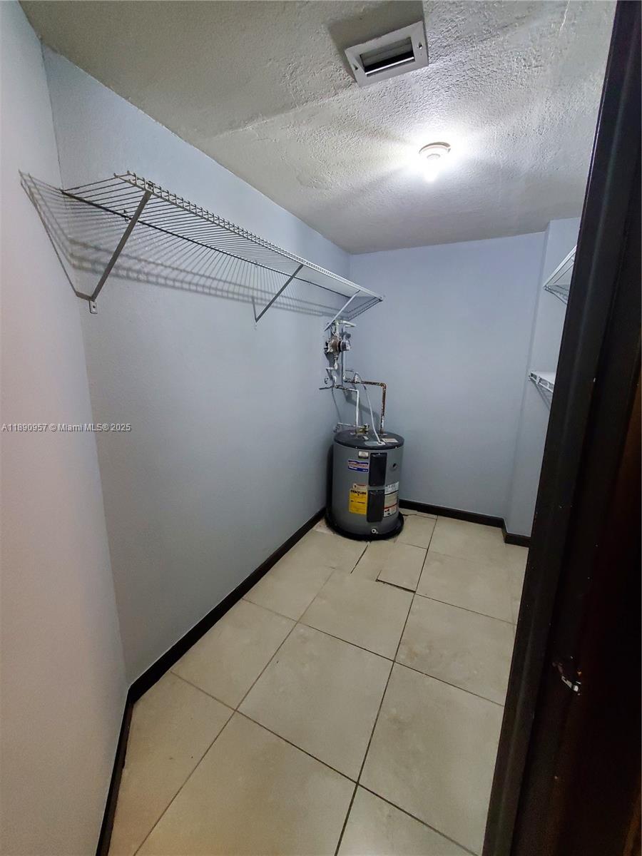LAS VISTAS AT DORAL CONDO - Residential Lease