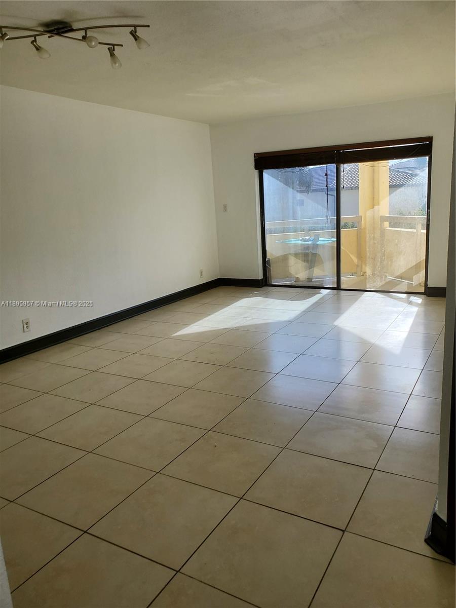 LAS VISTAS AT DORAL CONDO - Residential Lease